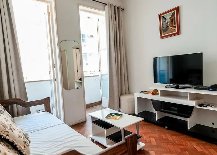 Apartamento Na Melhor Localizacao De Copacabana